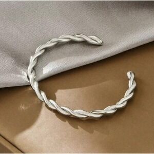 Silver Twist Bracelet